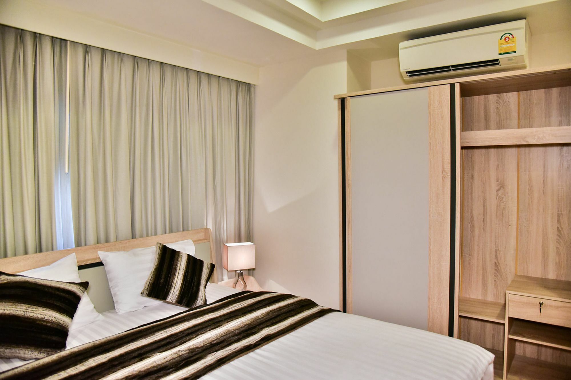 The Kaze 34 Hotel And Serviced Residence Bangkok Exterior foto