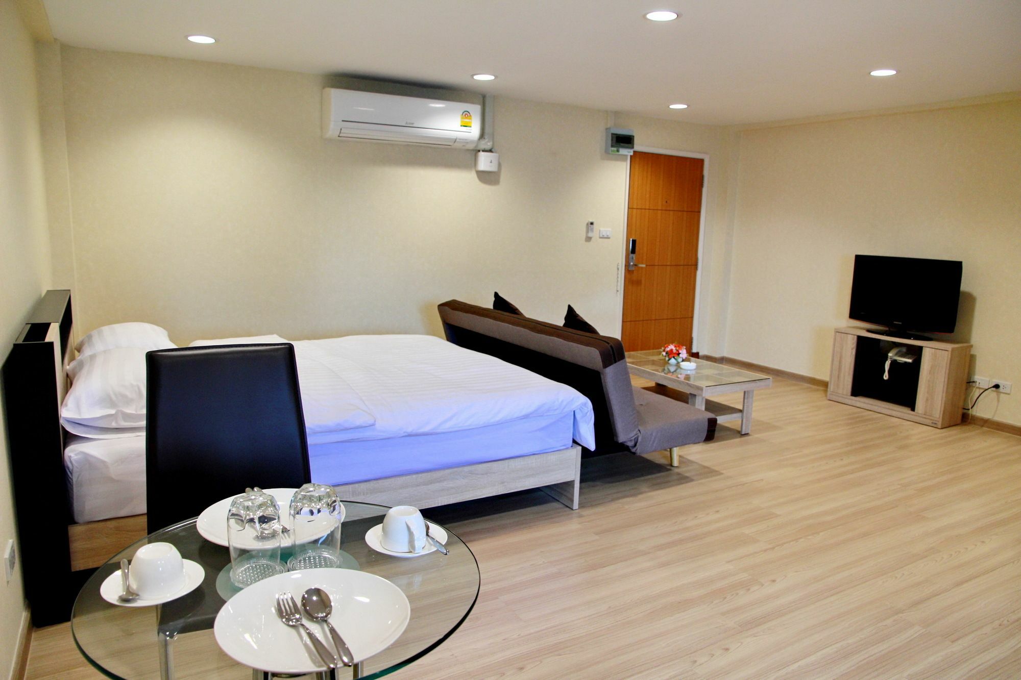 The Kaze 34 Hotel And Serviced Residence Bangkok Exterior foto